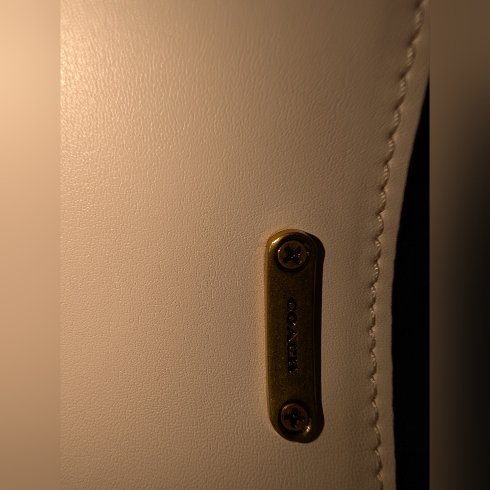 Coach Bandit Ivory and Gold Shoulder Bag - Picture 10 of 13